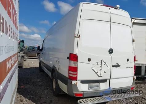 2014 Mercedes-Benz Sprinter 2500 High Roof from USA, damaged, VIN WD3PE8DE7E5895706
